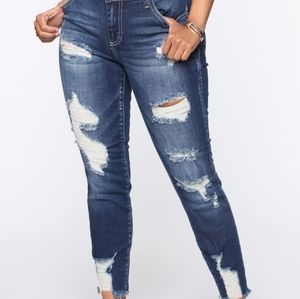 Fashion nova distressed Jean
